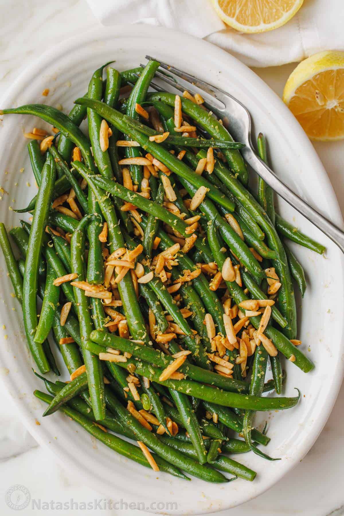 Green bean Almondine with almonds and butter sauce