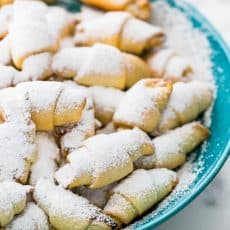 These mom's famous rugelach are really simple and quick to make! You will love these flaky, soft and perfect little Russian pastries.